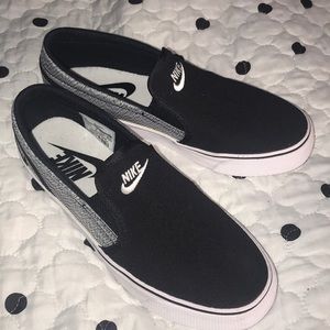 Nike’s /Vans